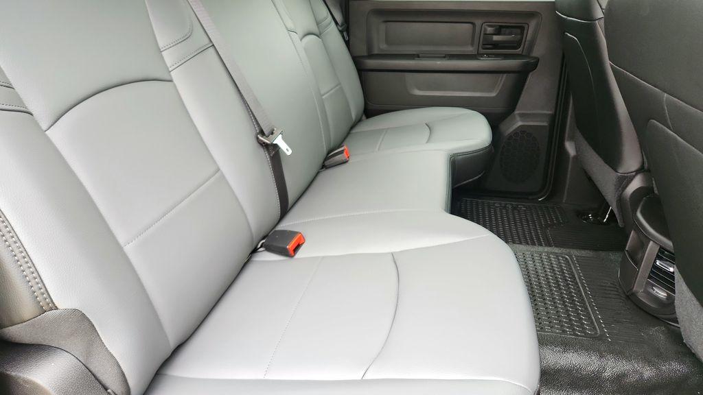 صورة مصغرة 31 لـ 2026 RAM 3500 TRADESMAN