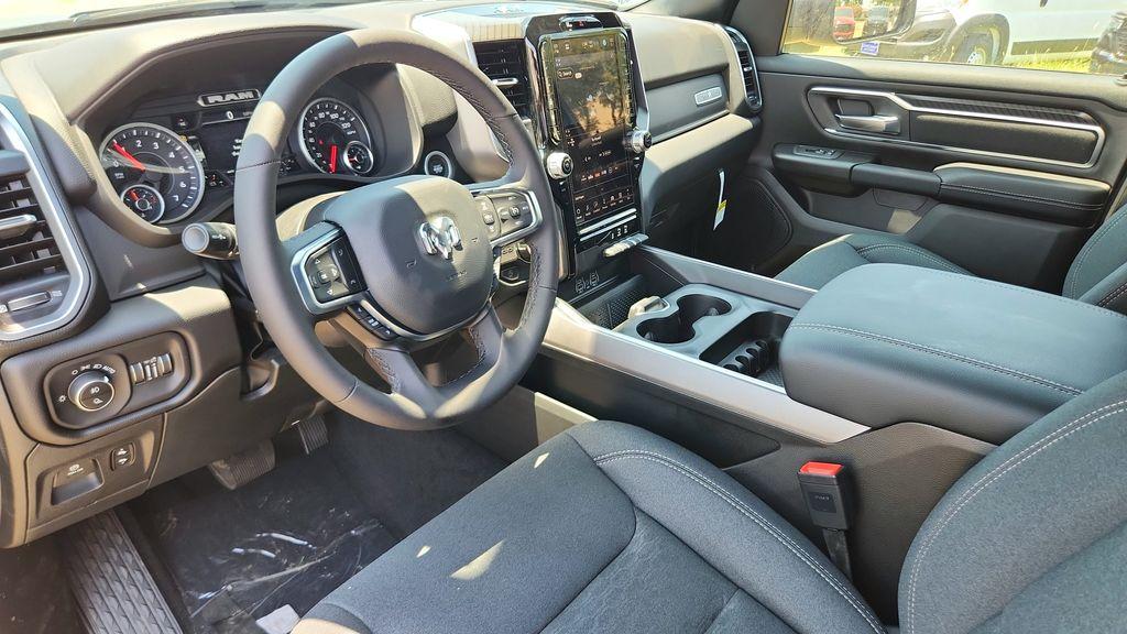 صورة 10 لـ 2026 RAM 1500 BIG HORN/LONE STAR