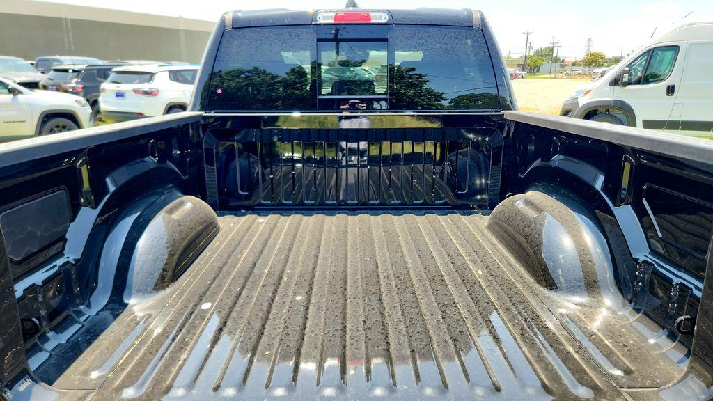2026 RAM 1500 BIG HORN/LONE STAR — миниатюра 30