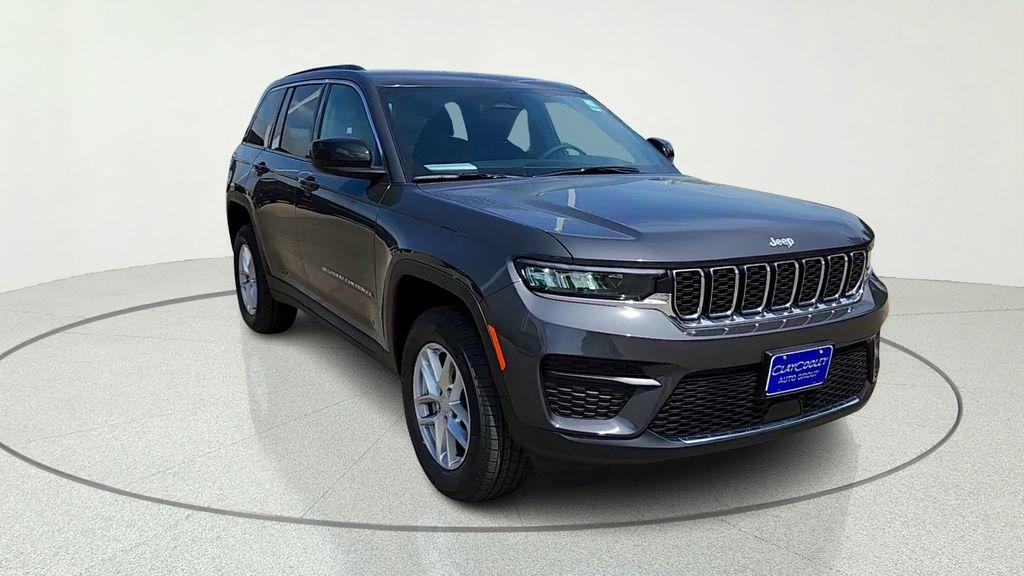 New 2026 Jeep Grand Cherokee Laredo