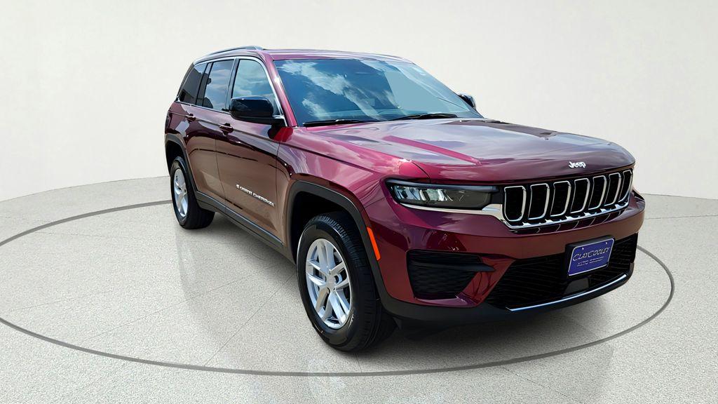 New 2026 Jeep Grand Cherokee Laredo