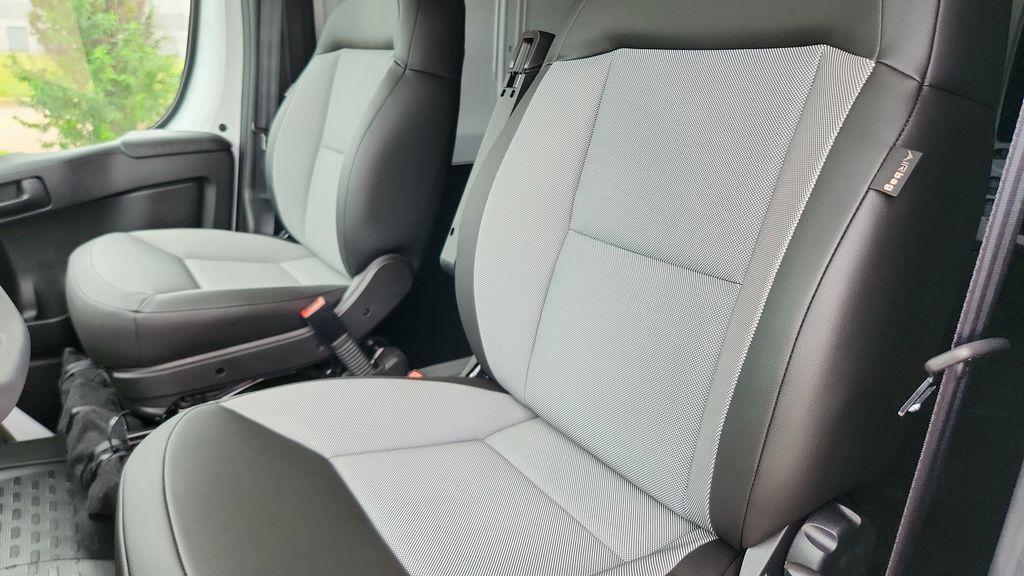 2026 RAM PROMASTER 3500 HIGH ROOF — миниатюра 11