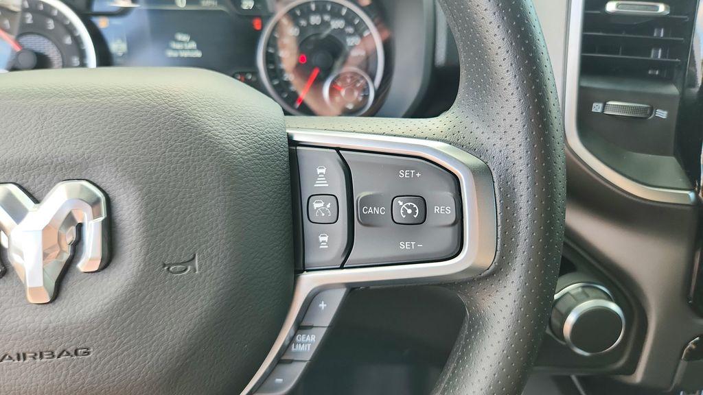 2026 RAM 1500 EXPRESS — миниатюра 20