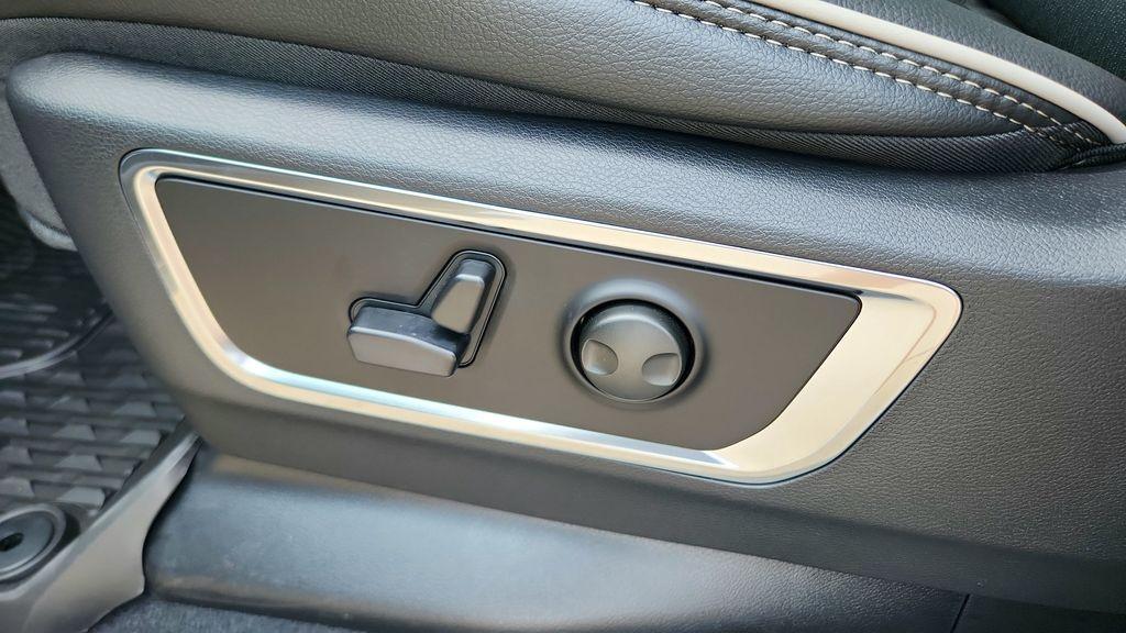 صورة مصغرة 23 لـ 2026 RAM 1500 LARAMIE