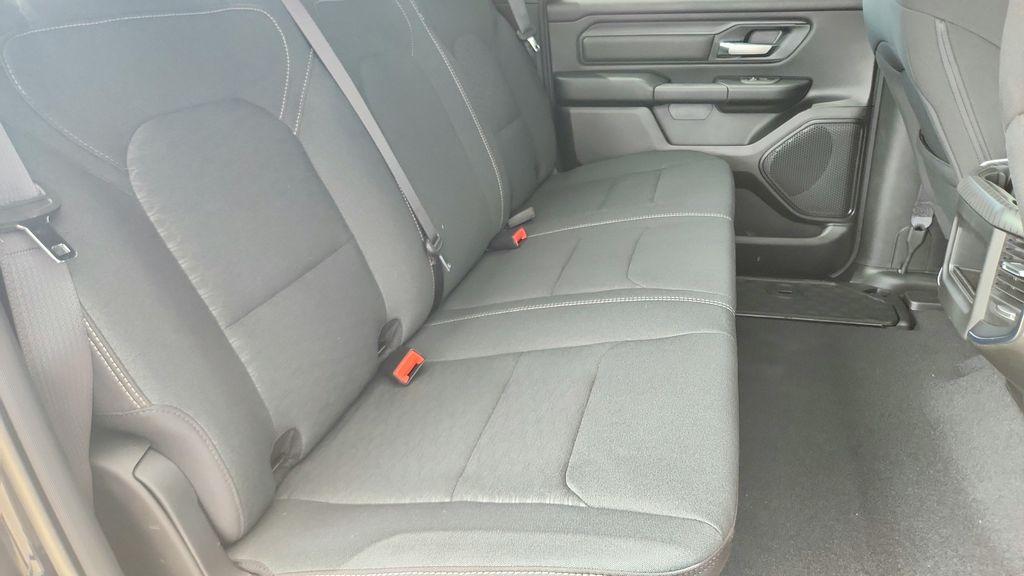 2026 RAM 1500 EXPRESS 缩略图 31