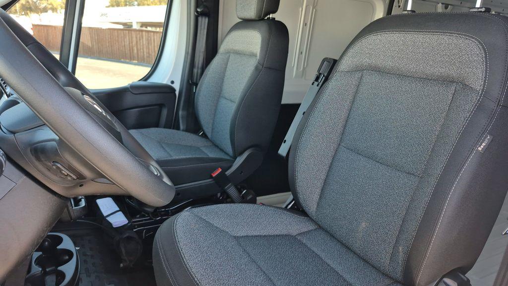 2026 RAM PROMASTER 2500 HIGH ROOF — фото 9