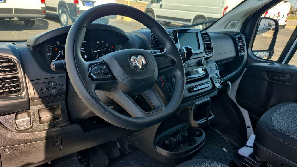 2026 RAM PROMASTER 2500 HIGH ROOF — фото 8