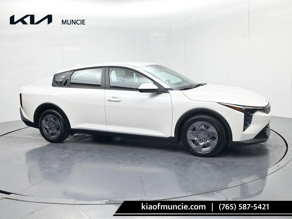 New 2026 Kia K4 LX