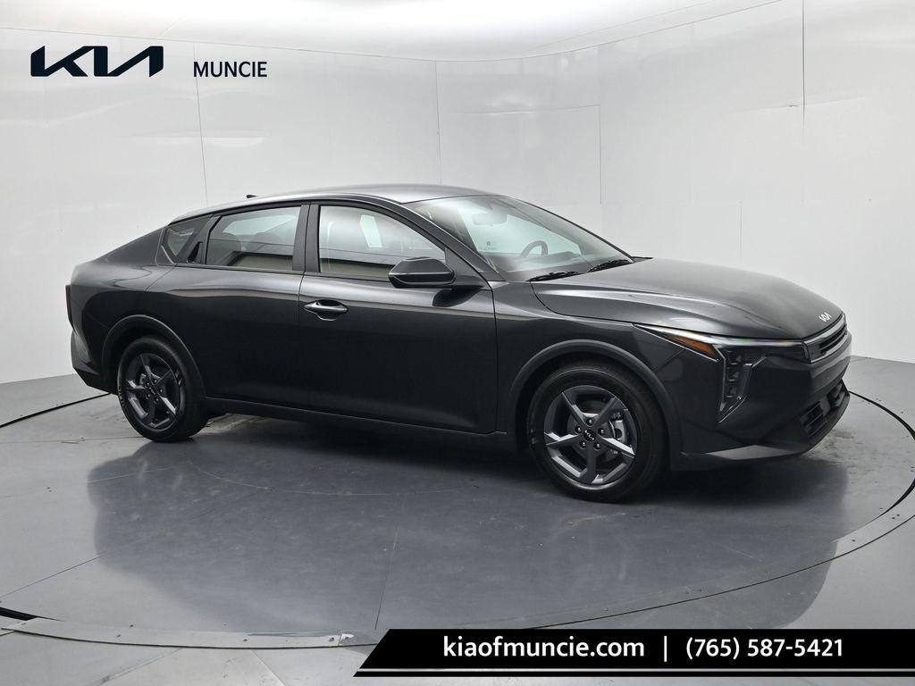 New 2026 Kia K4 LXS