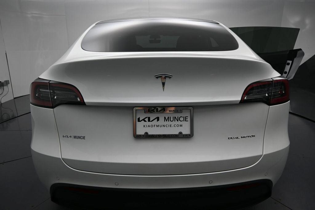 TESLA MODEL Y LONG RANGE - 9