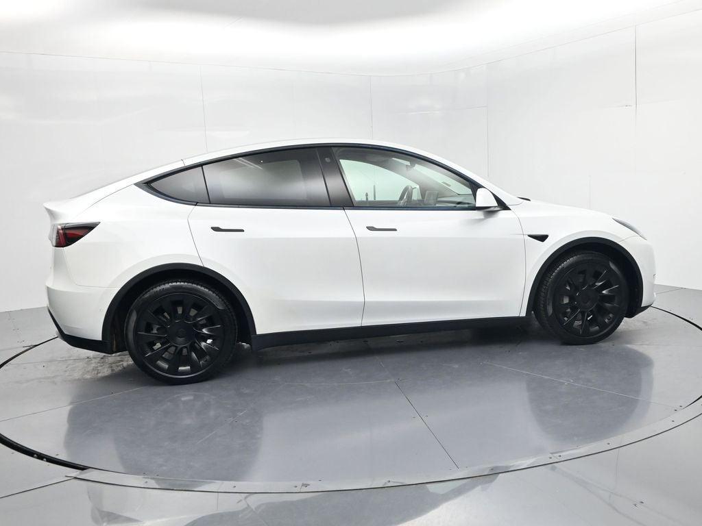 TESLA MODEL Y LONG RANGE - 8