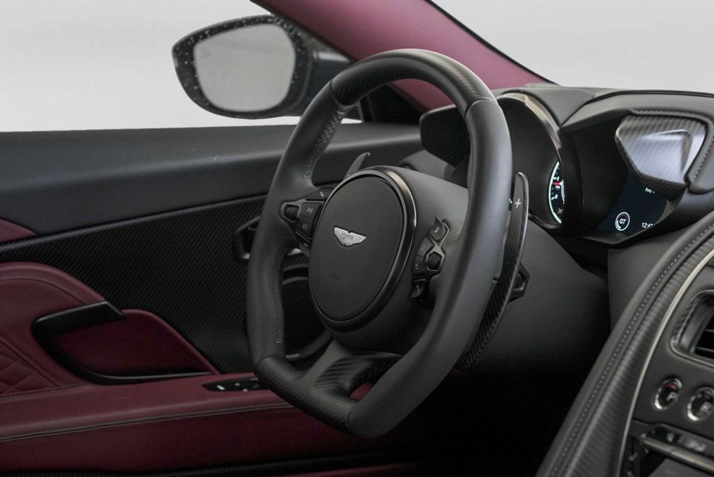 2023 Aston Martin DBS 770 ULTIMATE — миниатюра 37