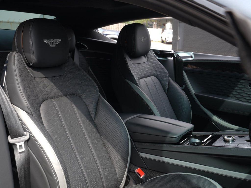 صورة مصغرة 36 لـ 2025 Bentley CONTINENTAL GT SPEED