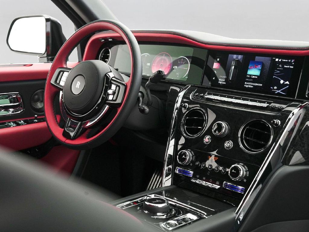 صورة مصغرة 40 لـ 2025 ROLLS-ROYCE CULLINAN