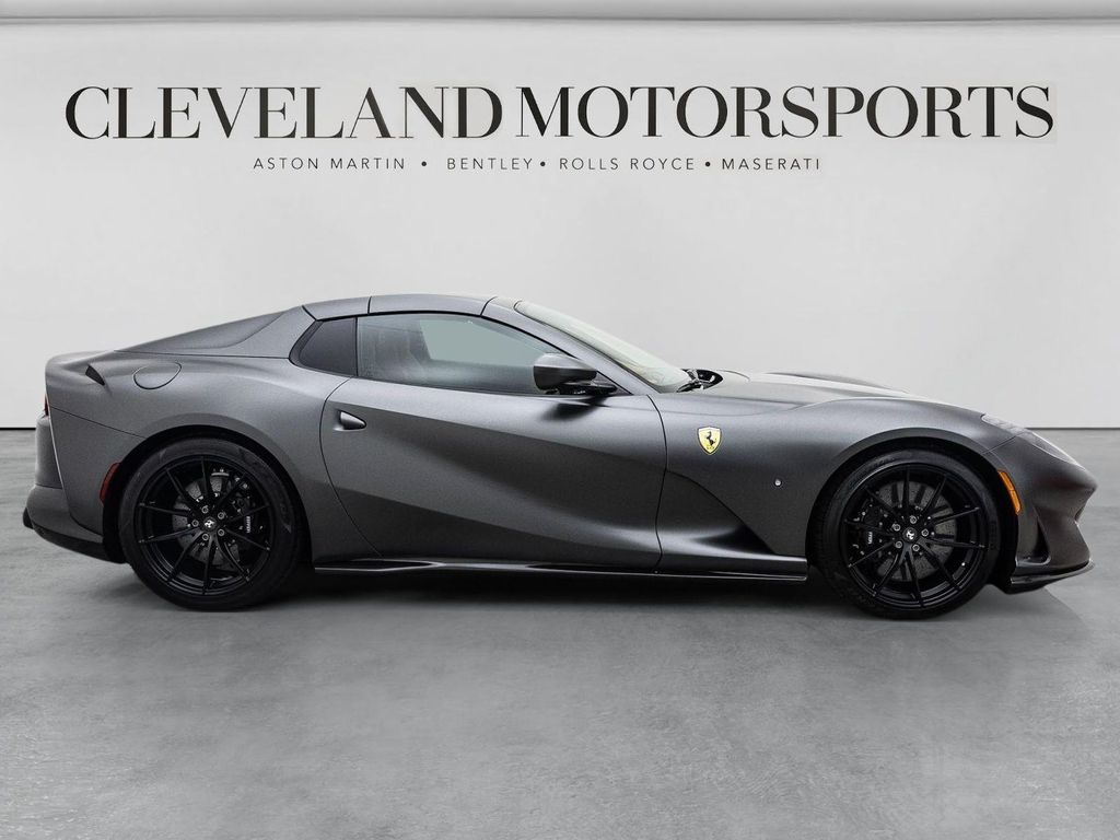 صورة 4 لـ 2021 Ferrari 812 GTS BASE