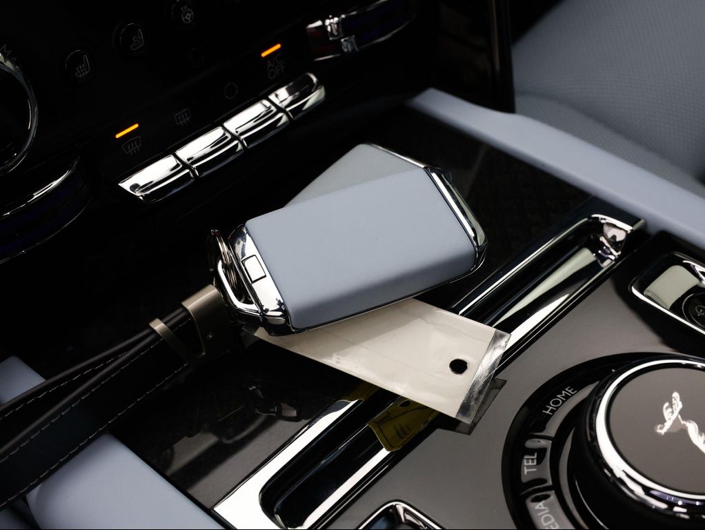 2025 ROLLS-ROYCE CULLINAN BLACK BADGE 缩略图 36