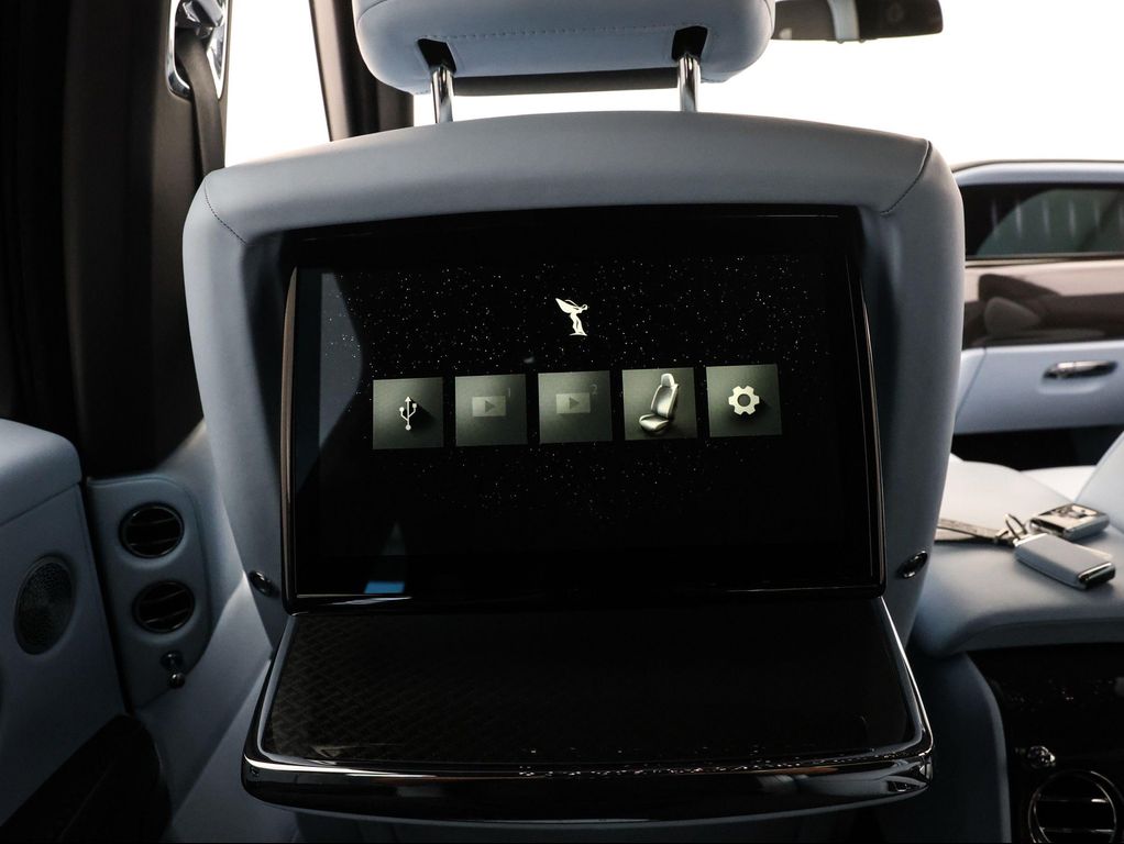 2025 ROLLS-ROYCE CULLINAN BLACK BADGE 缩略图 20