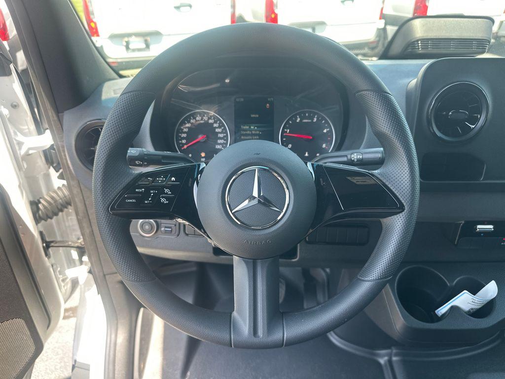 صورة مصغرة 23 لـ 2025 Mercedes-BENZ OTHERS