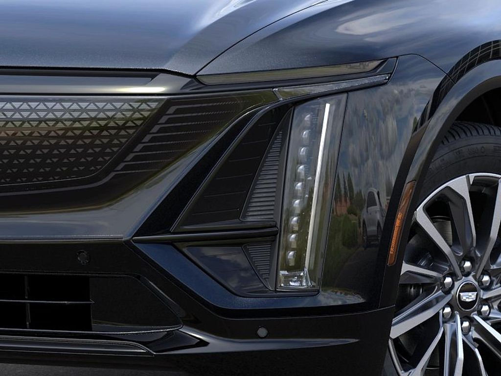 2027 Cadillac LYRIQ SPORT photo 10