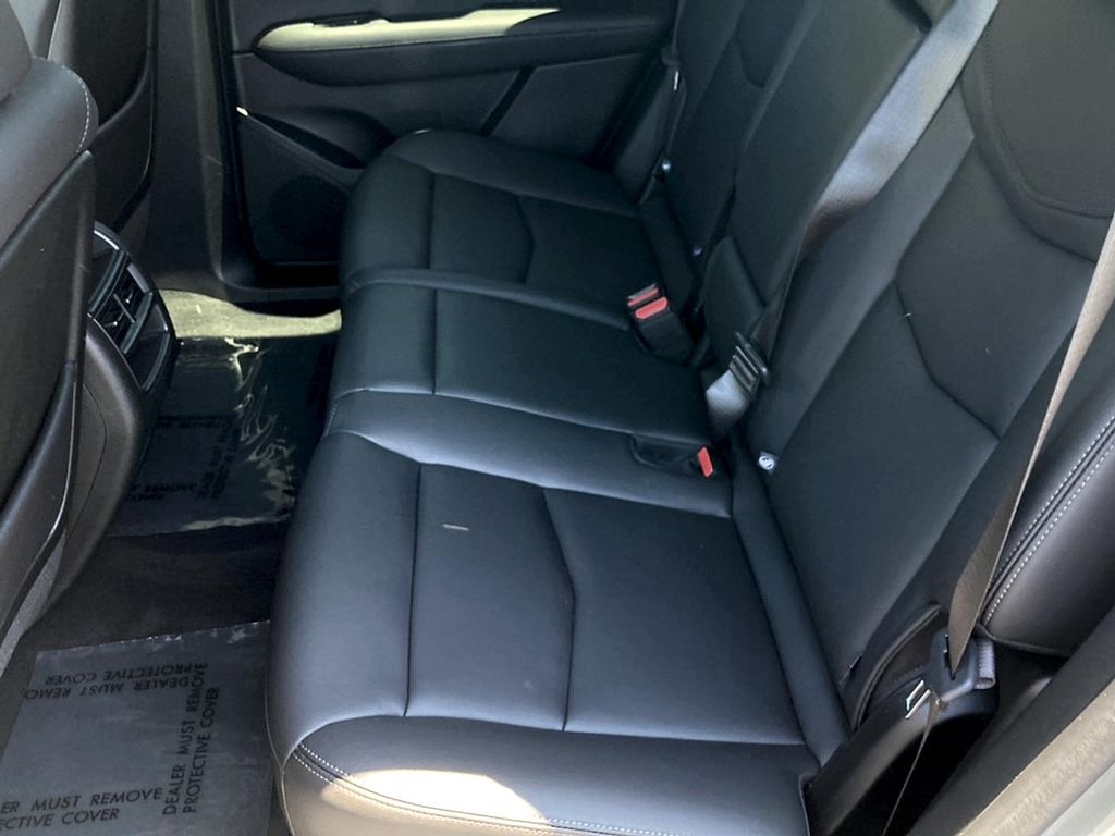 2025 Cadillac XT5 LUXURY — фото 10