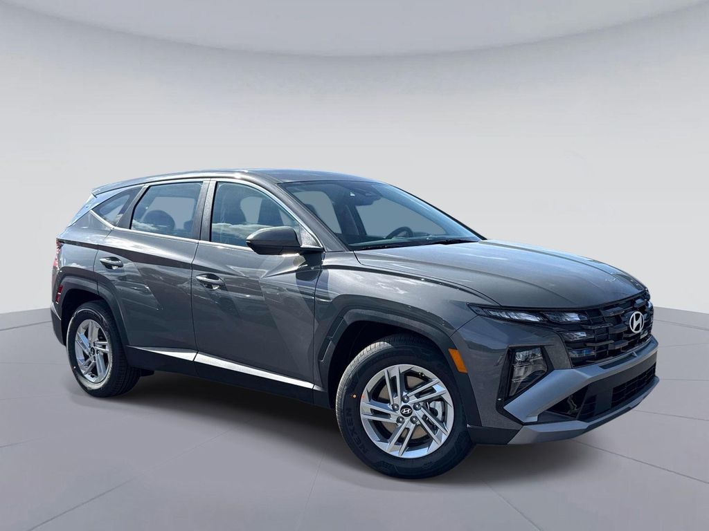 New 2026 Hyundai TUCSON SE