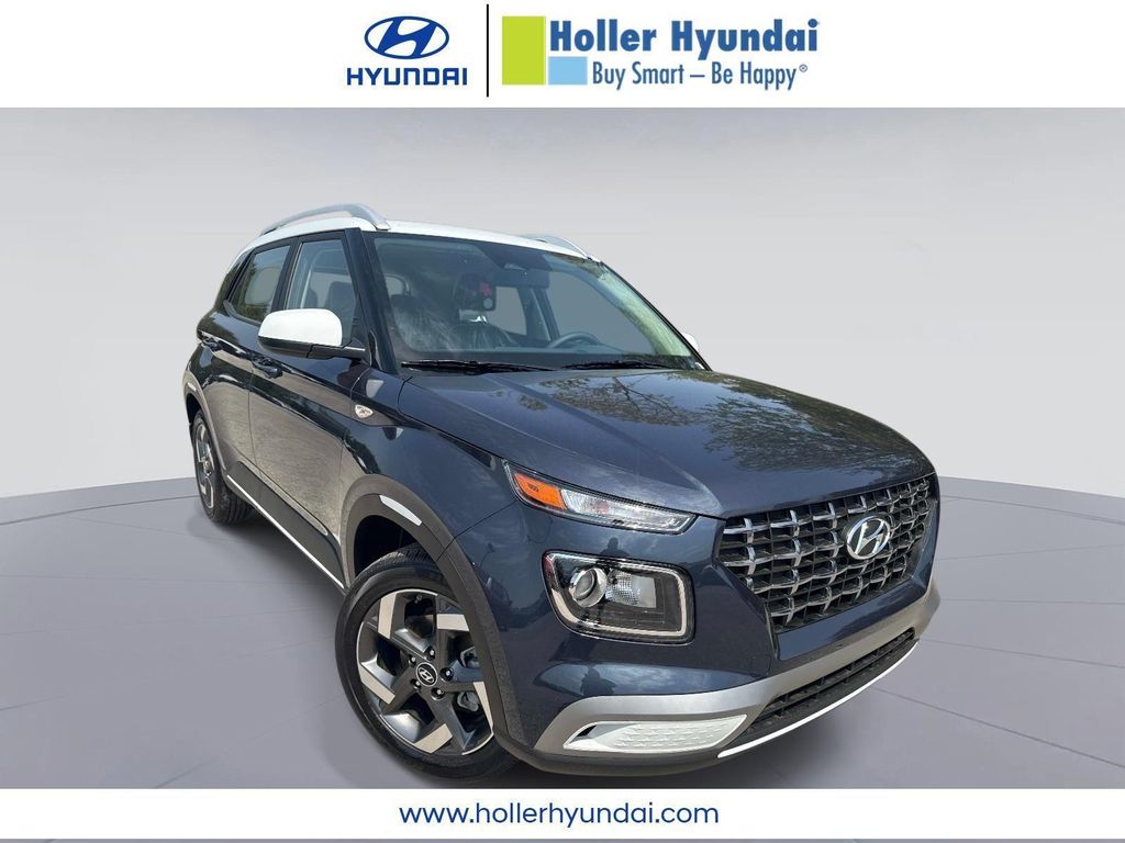 New 2026 Hyundai VENUE SEL w/Two-Tone Roof