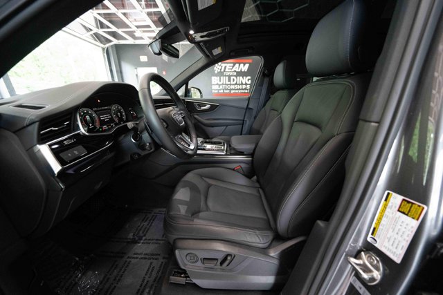 صورة 9 لـ 2025 AUDI Q7 45 PREMIUM