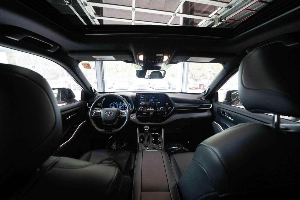 2026 Toyota HIGHLANDER XSE 缩略图 19