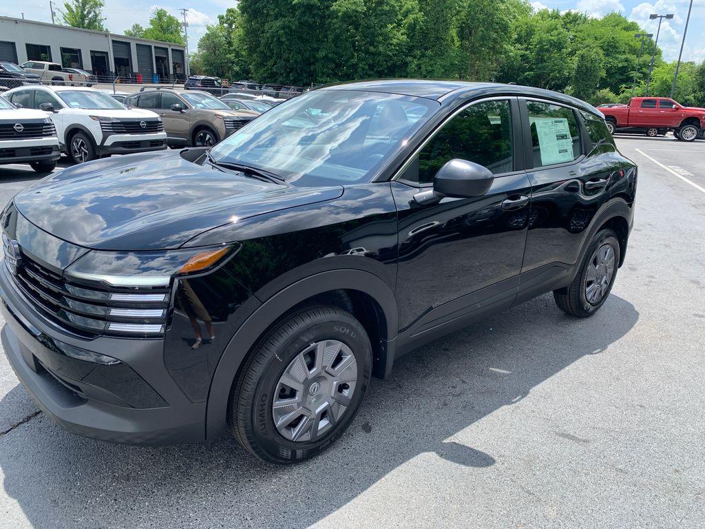 New 2026 Nissan Kicks S