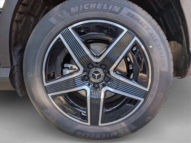 2026 Mercedes-BENZ GLC thumbnail 15