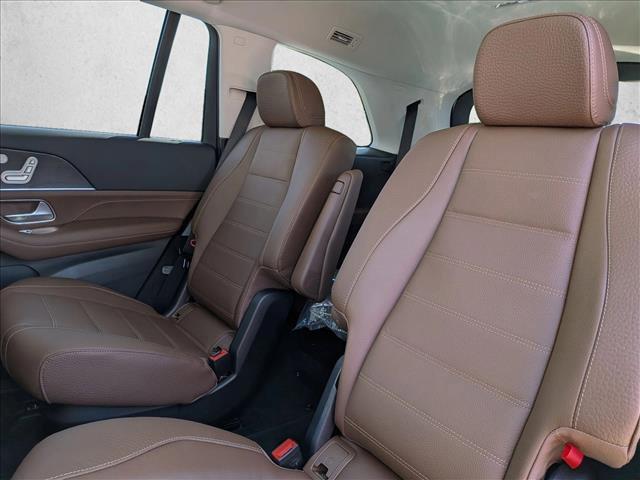 2026 Mercedes-BENZ GLS 缩略图 14