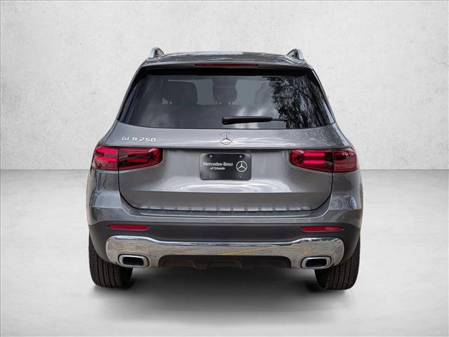 صورة 6 لـ 2026 Mercedes-BENZ GLB