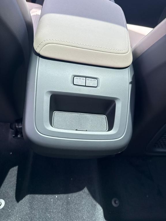 2026 Volvo XC60 B5 PLUS 照片 7