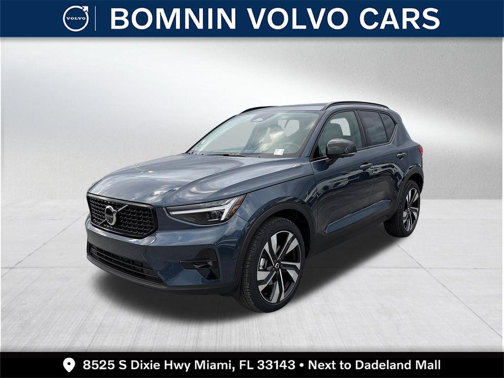 New 2026 Volvo XC40 B5 Ultra