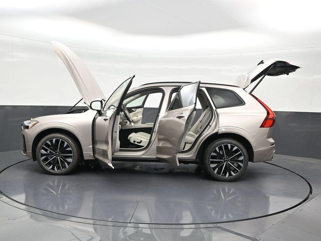 2026 Volvo XC60 B5 ULTRA 缩略图 31