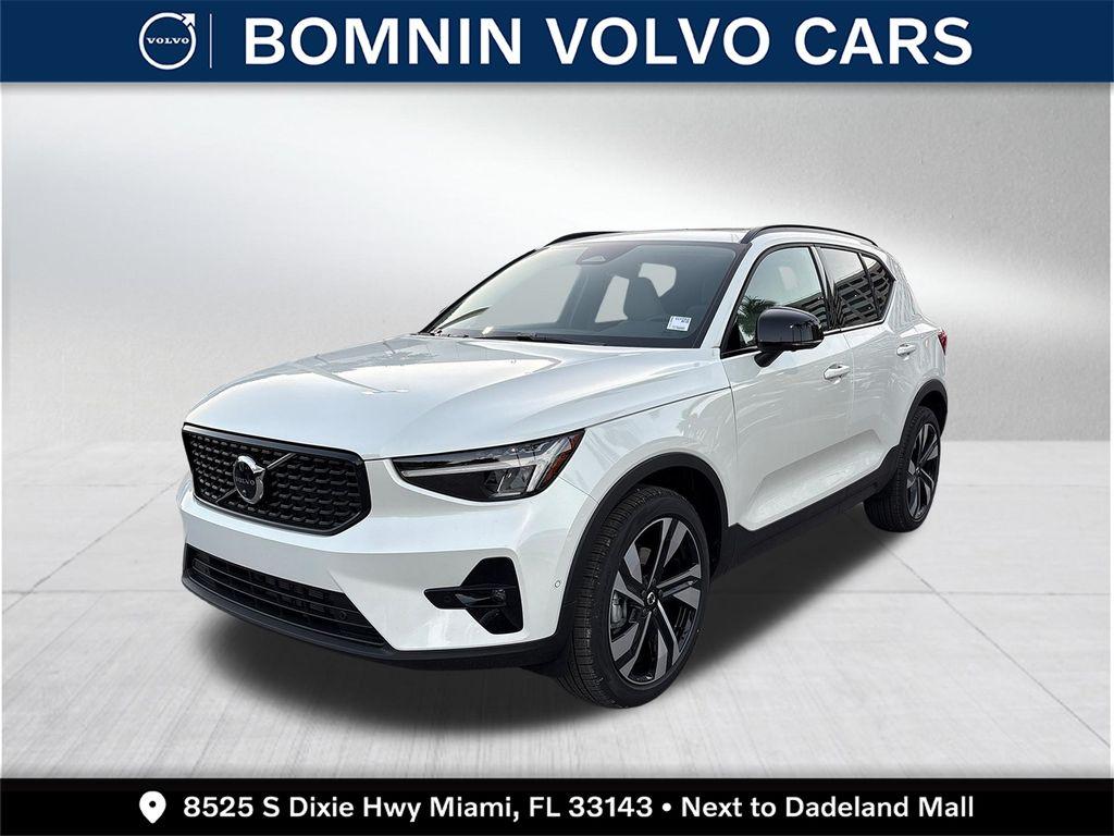 New 2026 Volvo XC40 B5 Plus