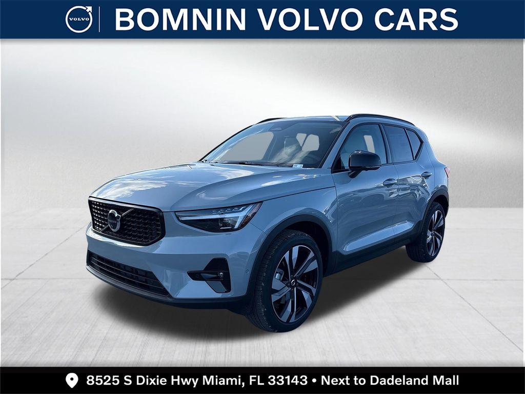 New 2026 Volvo XC40 B5 Ultra