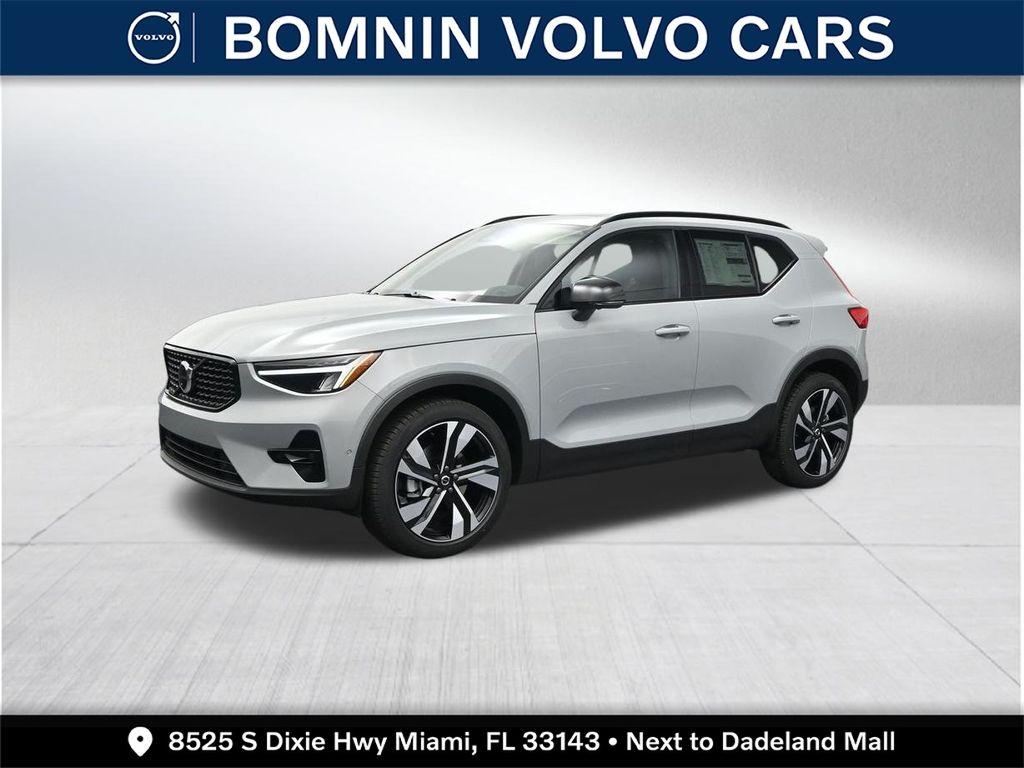New 2026 Volvo XC40 B5 Plus