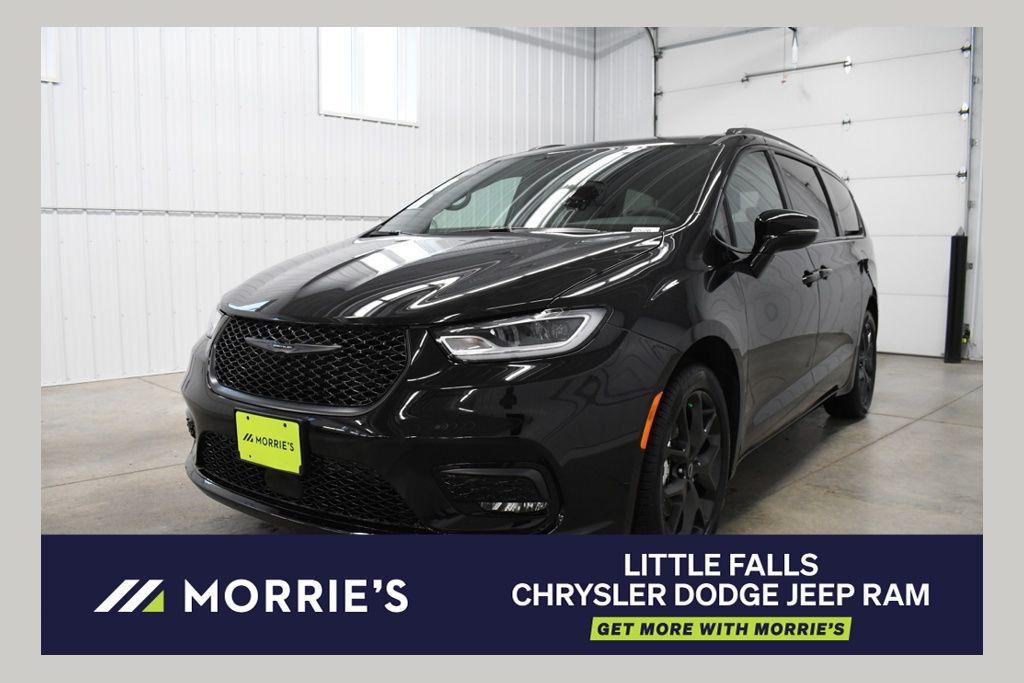 New 2026 Chrysler Pacifica L