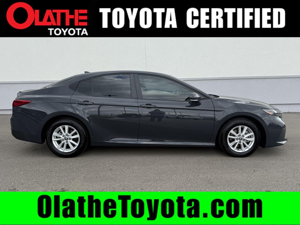 صورة 1 لـ 2025 Toyota CAMRY LE