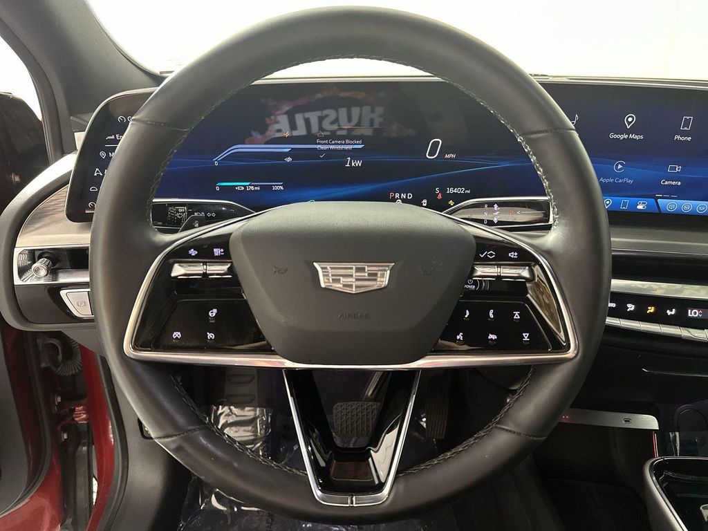 2024 Cadillac LYRIQ SPORT photo 14