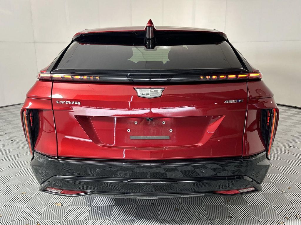 2024 Cadillac LYRIQ SPORT photo 7