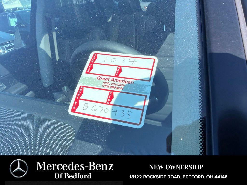2026 Mercedes-BENZ GLE — миниатюра 32