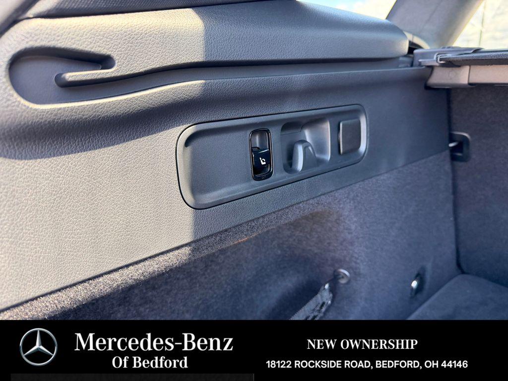 2026 Mercedes-BENZ GLC 缩略图 25