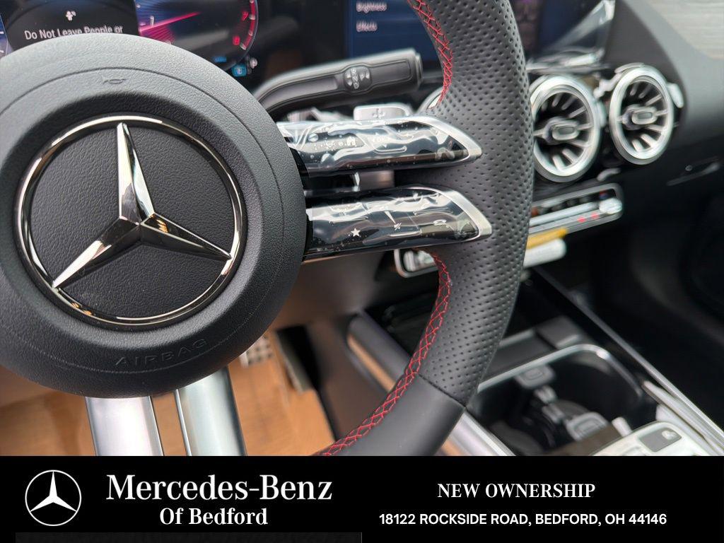 2026 Mercedes-BENZ GLA — миниатюра 12