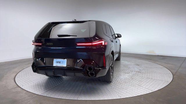 صورة 7 لـ 2023 BMW XM BASE