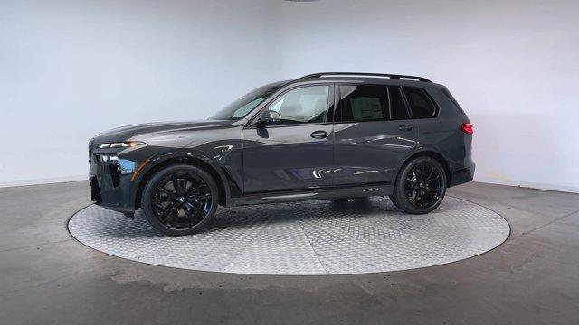 صورة 5 لـ 2027 BMW X7 XDRIVE40I