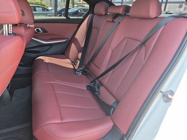 صورة مصغرة 31 لـ 2025 BMW 330 I