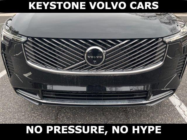 2026 Volvo XC90 B5 PLUS 7-SEATER photo 3
