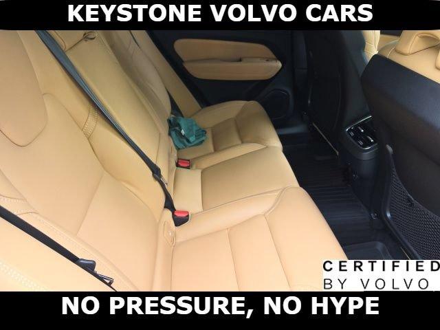 2023 Volvo XC60 B6 ULTIMATE BRIGHT THEME — миниатюра 22